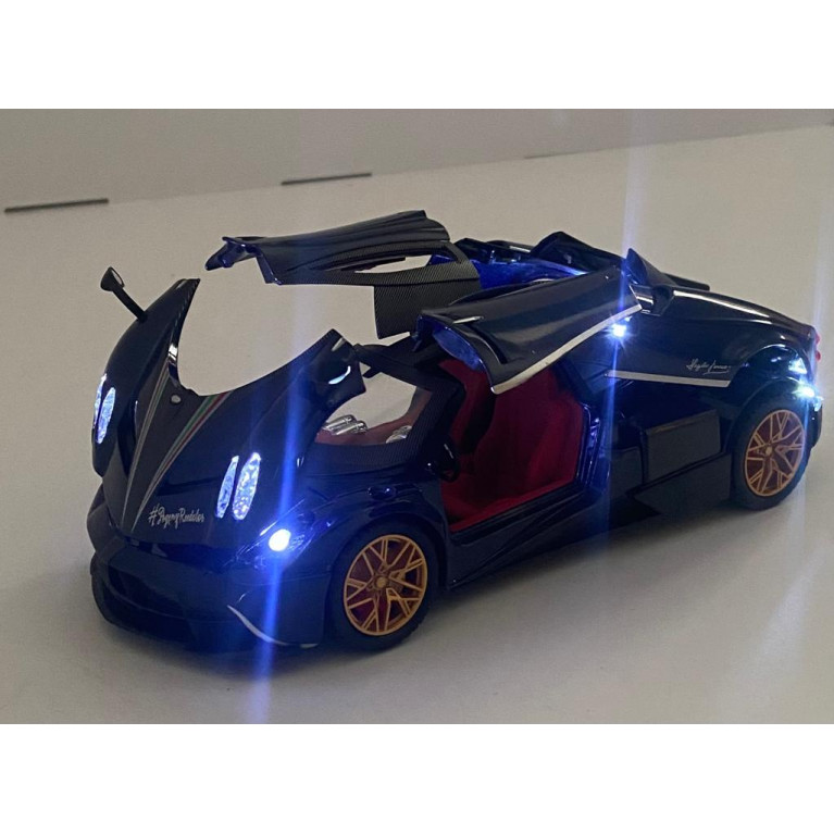 Машина металл без коробки свет звук ,открываются двери ,багажник, капот 1:24